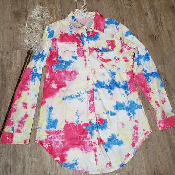 NWT Casual Graffiti Ink Print Blouse - Picture 2 of 6